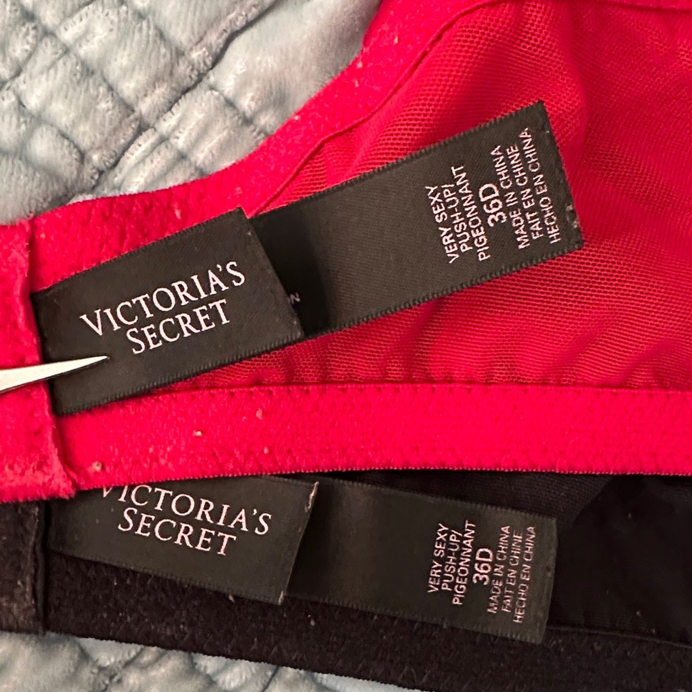 Victoria's Secret Bras (set of 4) - Picture 4 of 4